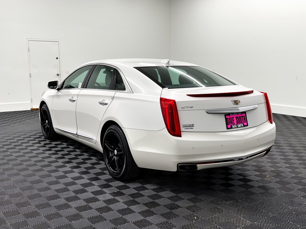 Used 2017 Cadillac XTS Luxury AWD/4WD image 3