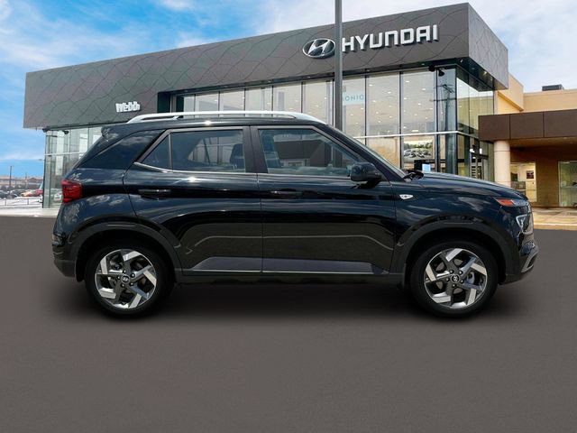 New 2025 Hyundai Venue SEL image 9
