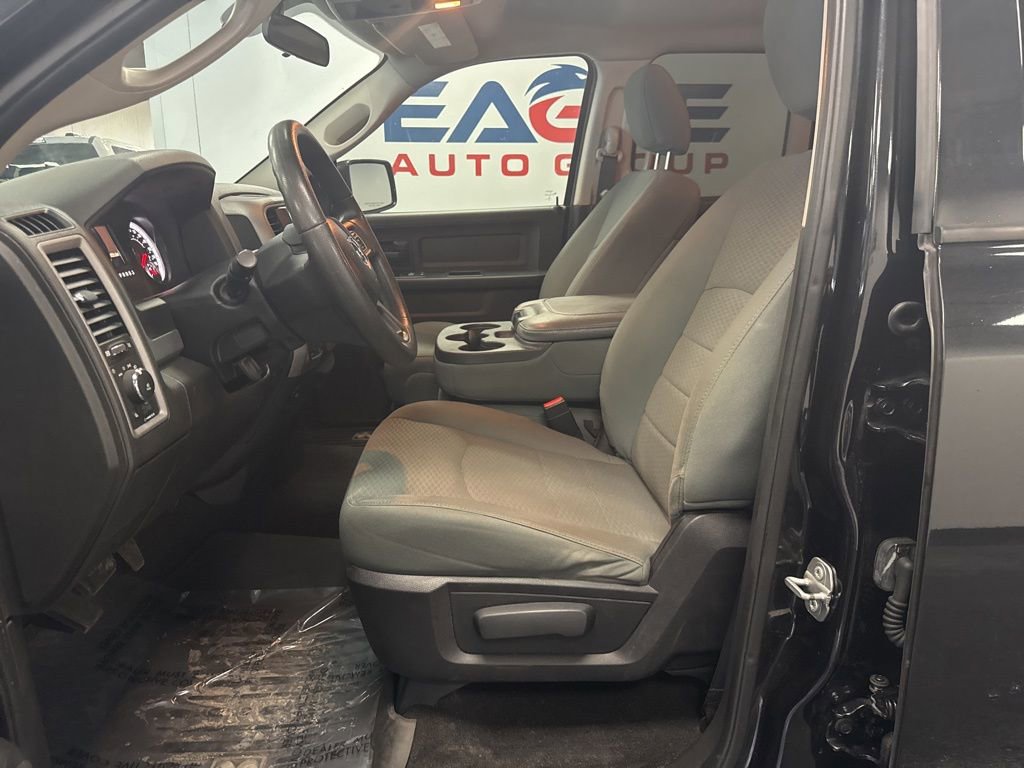 Used 2017 RAM 1500 Express w/ Black Ram 1500 Express Group image 15