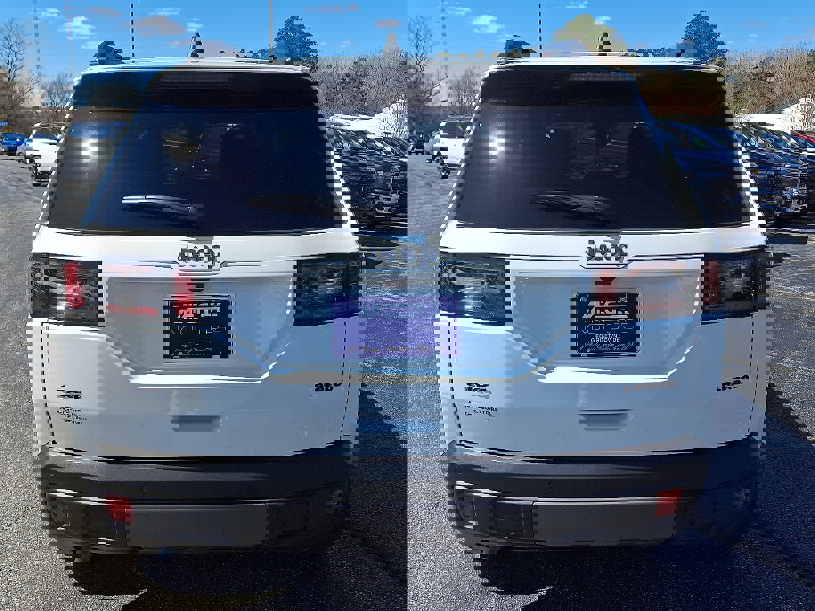 New 2026 Jeep Cherokee Laredo image 5