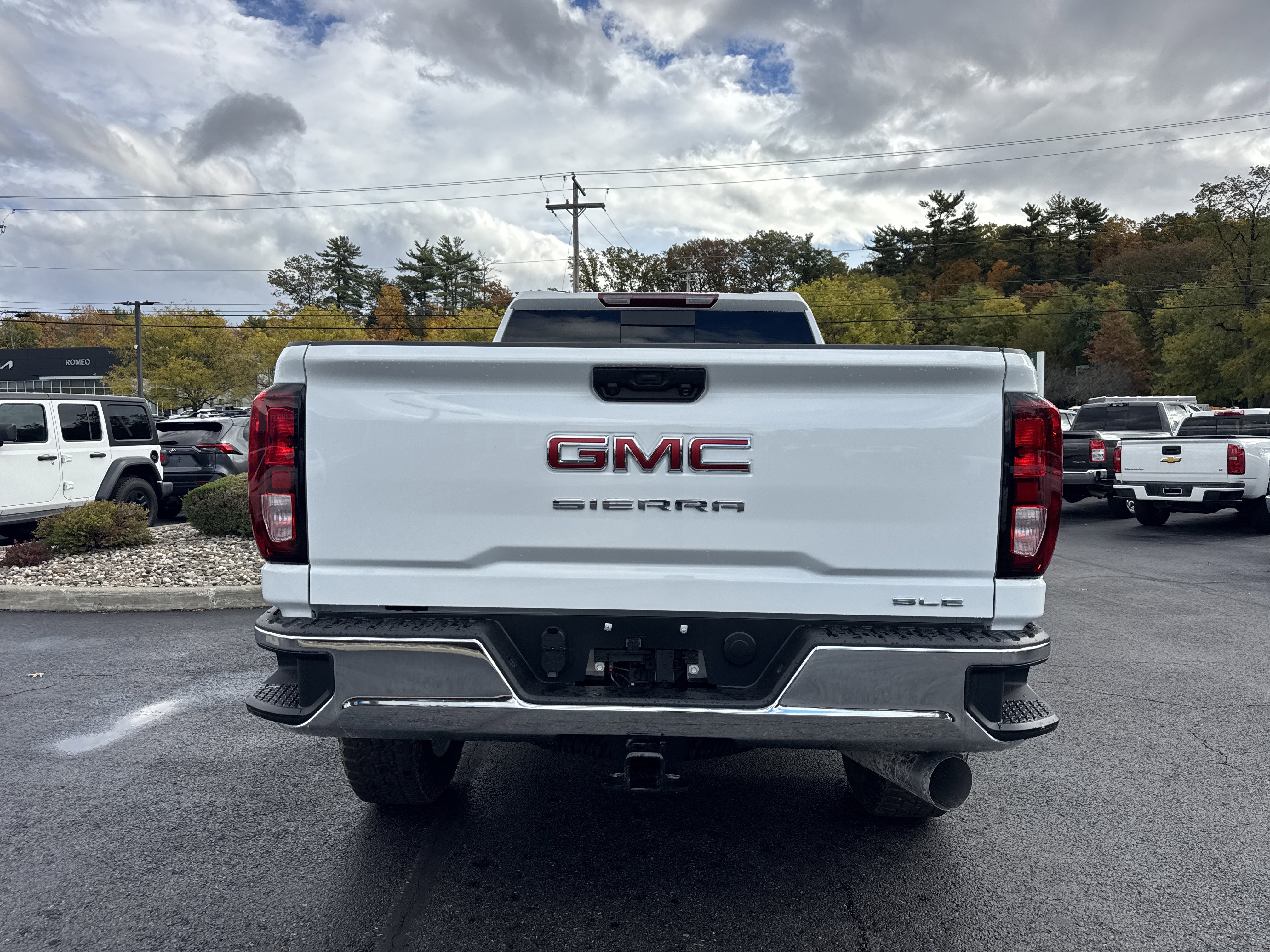 New 2026 GMC Sierra 2500 SLE w/ Preferred Package image 7