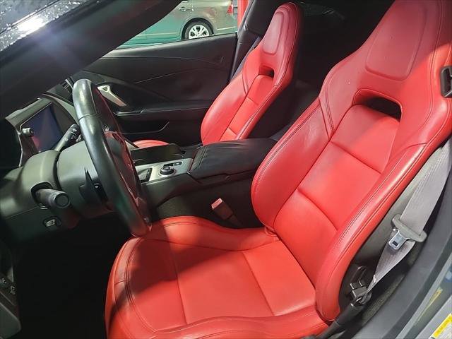 Used 2015 Chevrolet Corvette Stingray Coupe RWD image 13