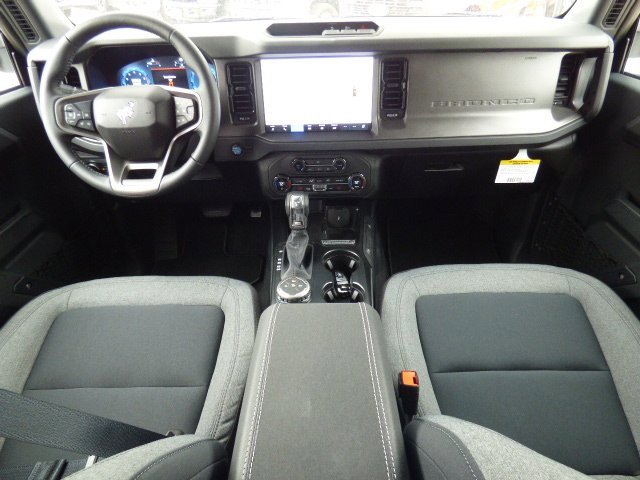 New 2025 Ford Bronco Big Bend image 2