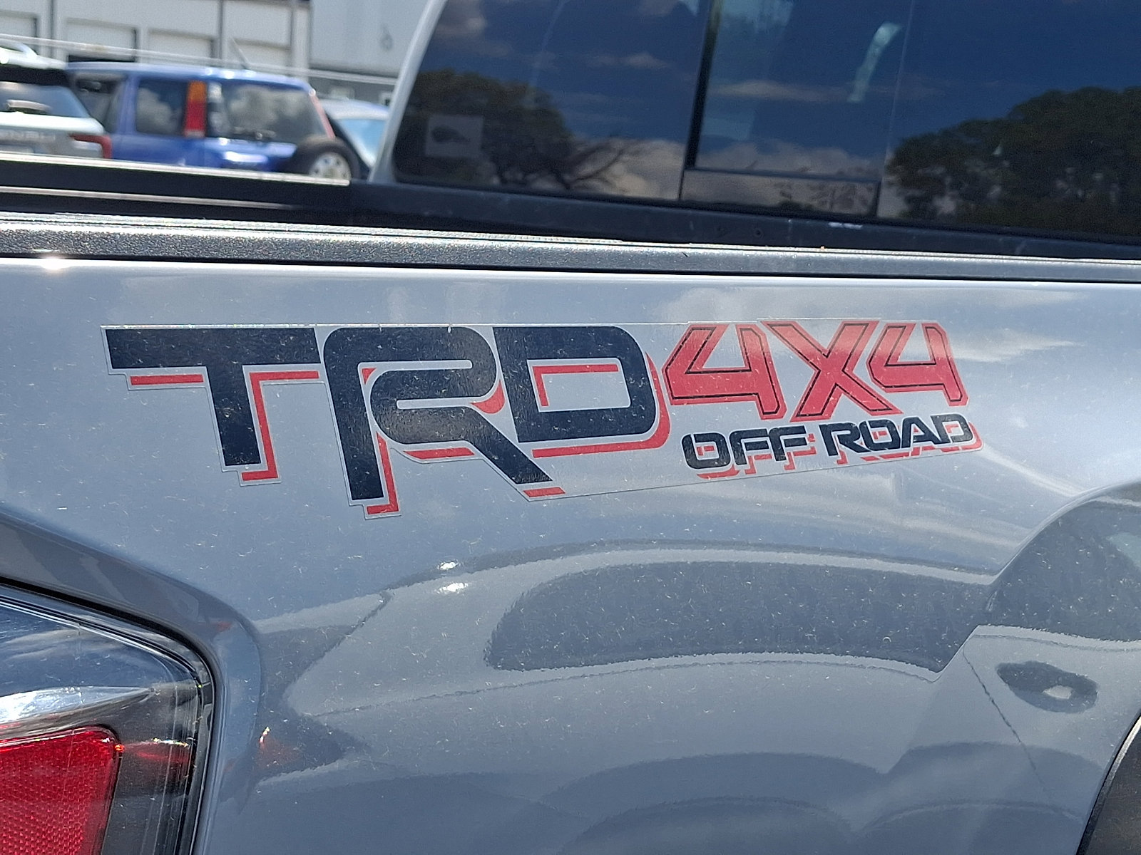 Used 2021 Toyota Tacoma TRD Off-Road image 10