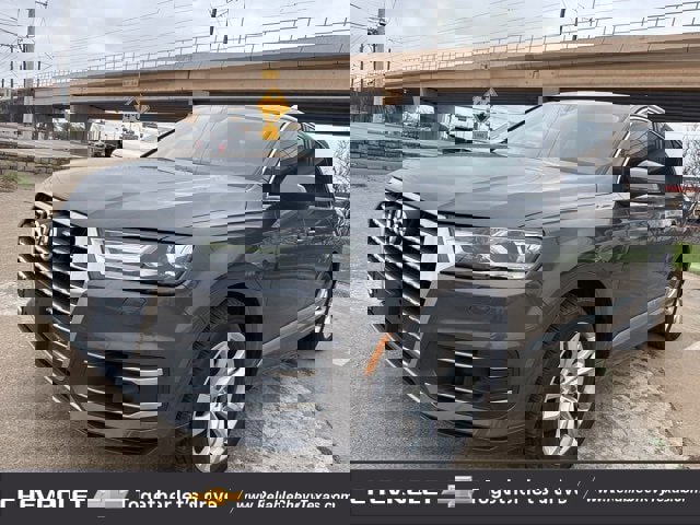 Used 2018 Audi Q7 3.0T Premium Plus image 3