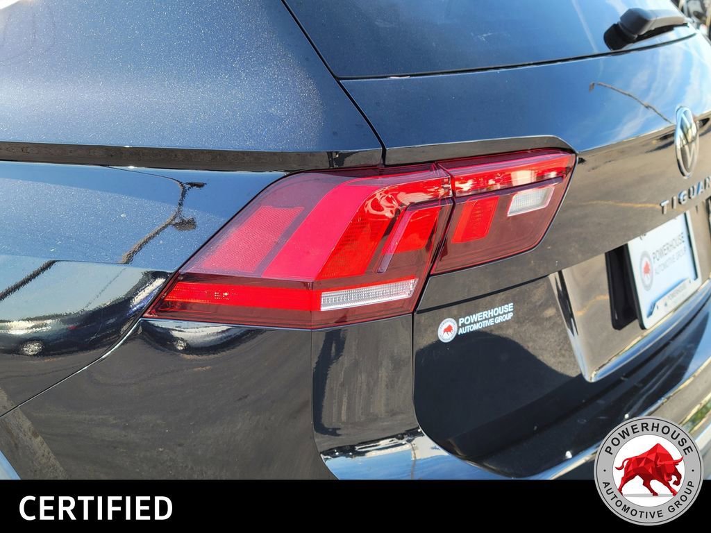 Used 2022 Volkswagen Tiguan S image 13