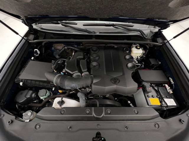 Used 2021 Toyota 4Runner SR5 AWD/4WD image 26