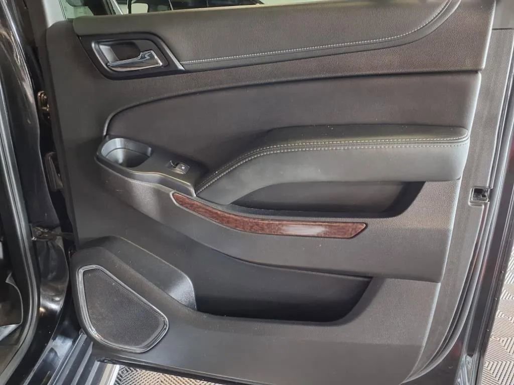 Used 2019 GMC Yukon XL SLT w/ Open Road Package image 13