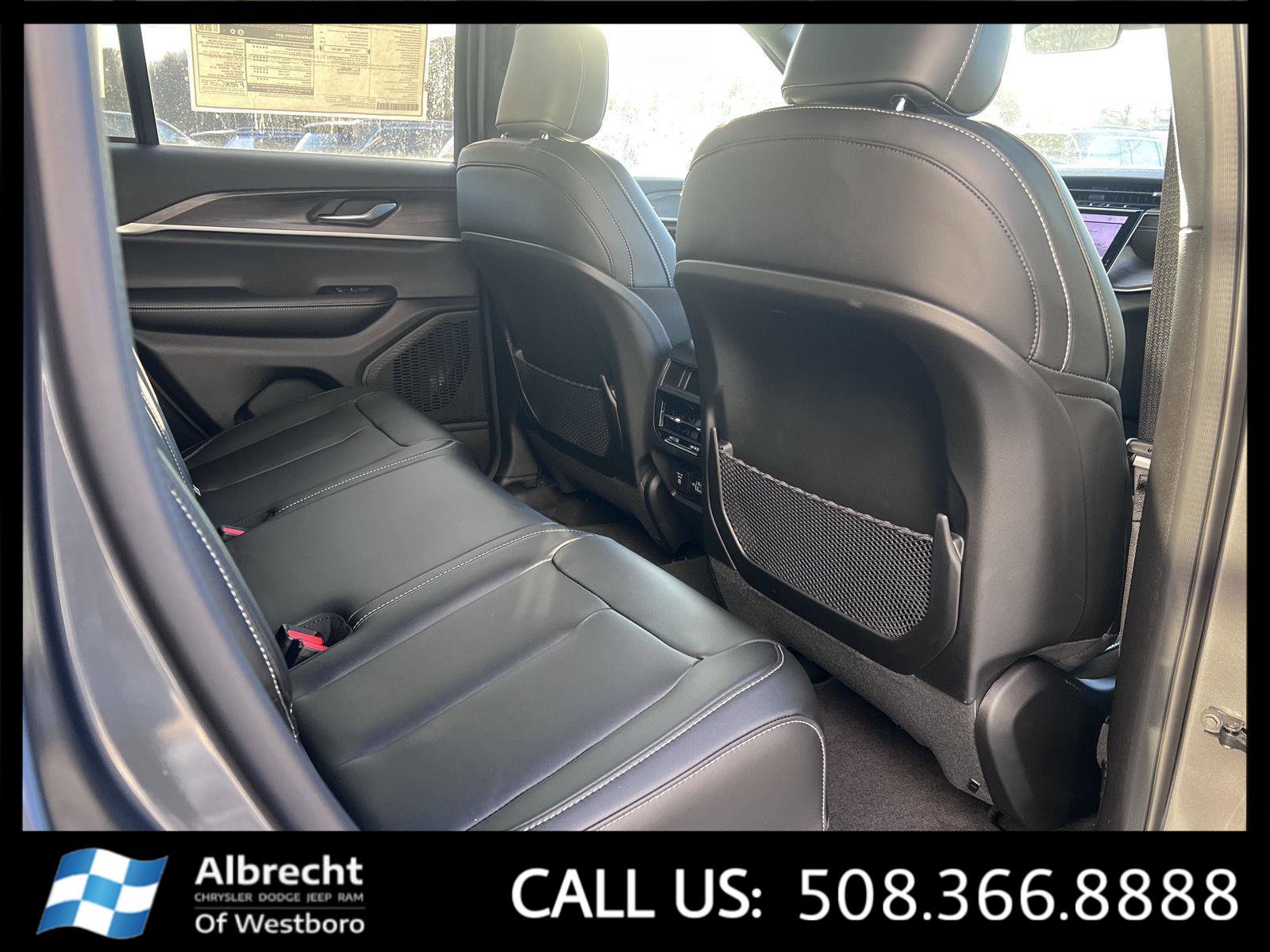 New 2025 Jeep Grand Cherokee Limited image 13