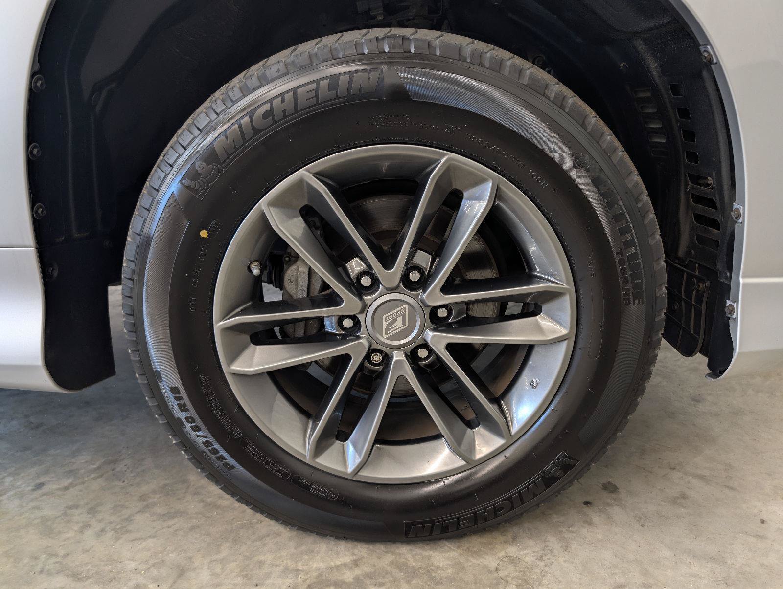 Used 2019 Lexus GX 460 Luxury AWD/4WD image 57