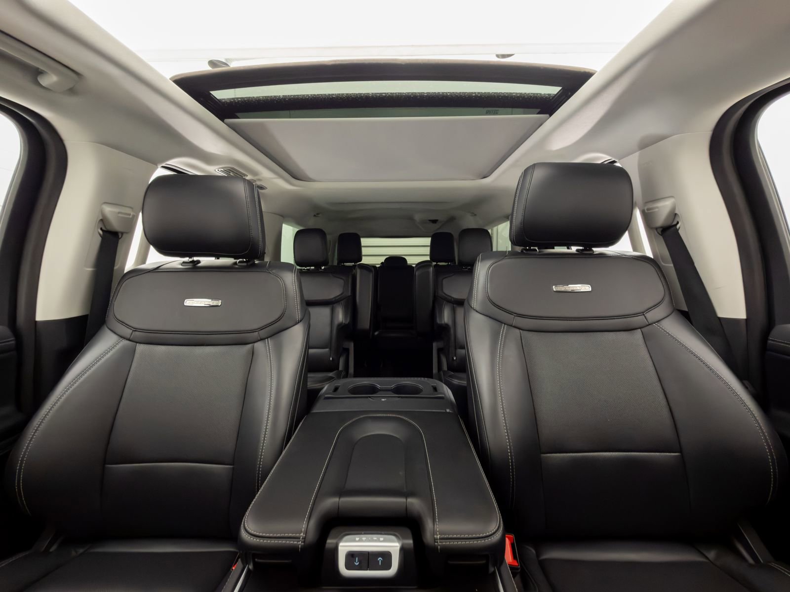 Used 2025 Ford Expedition Max Platinum image 12