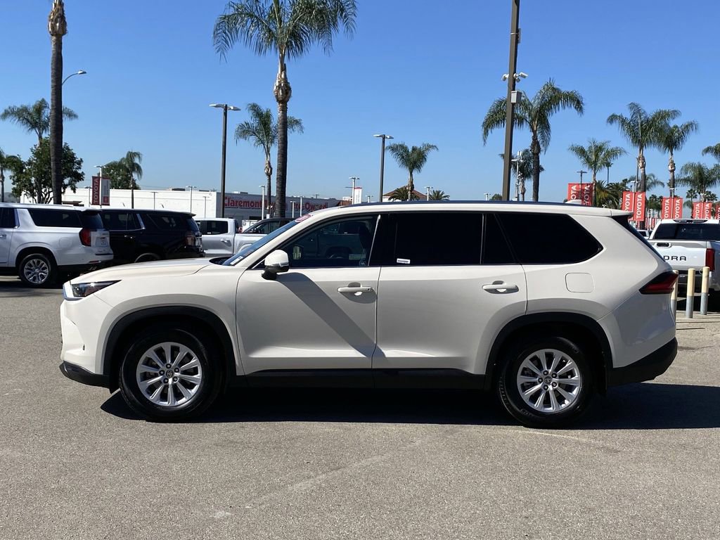 Certified 2024 Toyota Grand Highlander XLE image 39