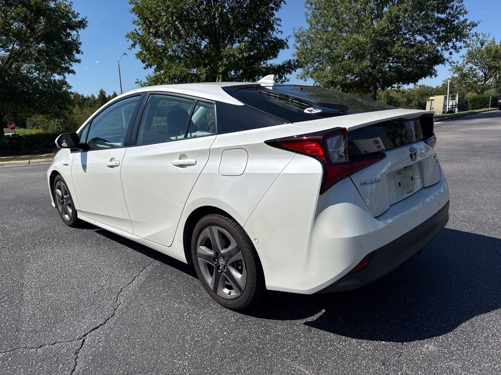 Used 2019 Toyota Prius XLE FWD image 4