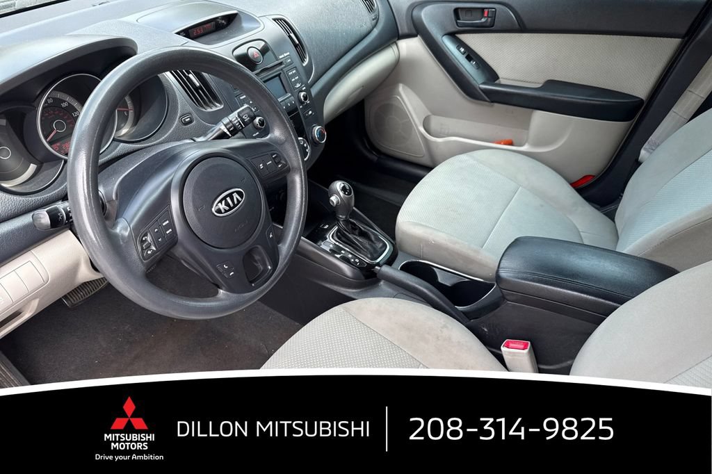 Used 2011 Kia Forte EX FWD image 10