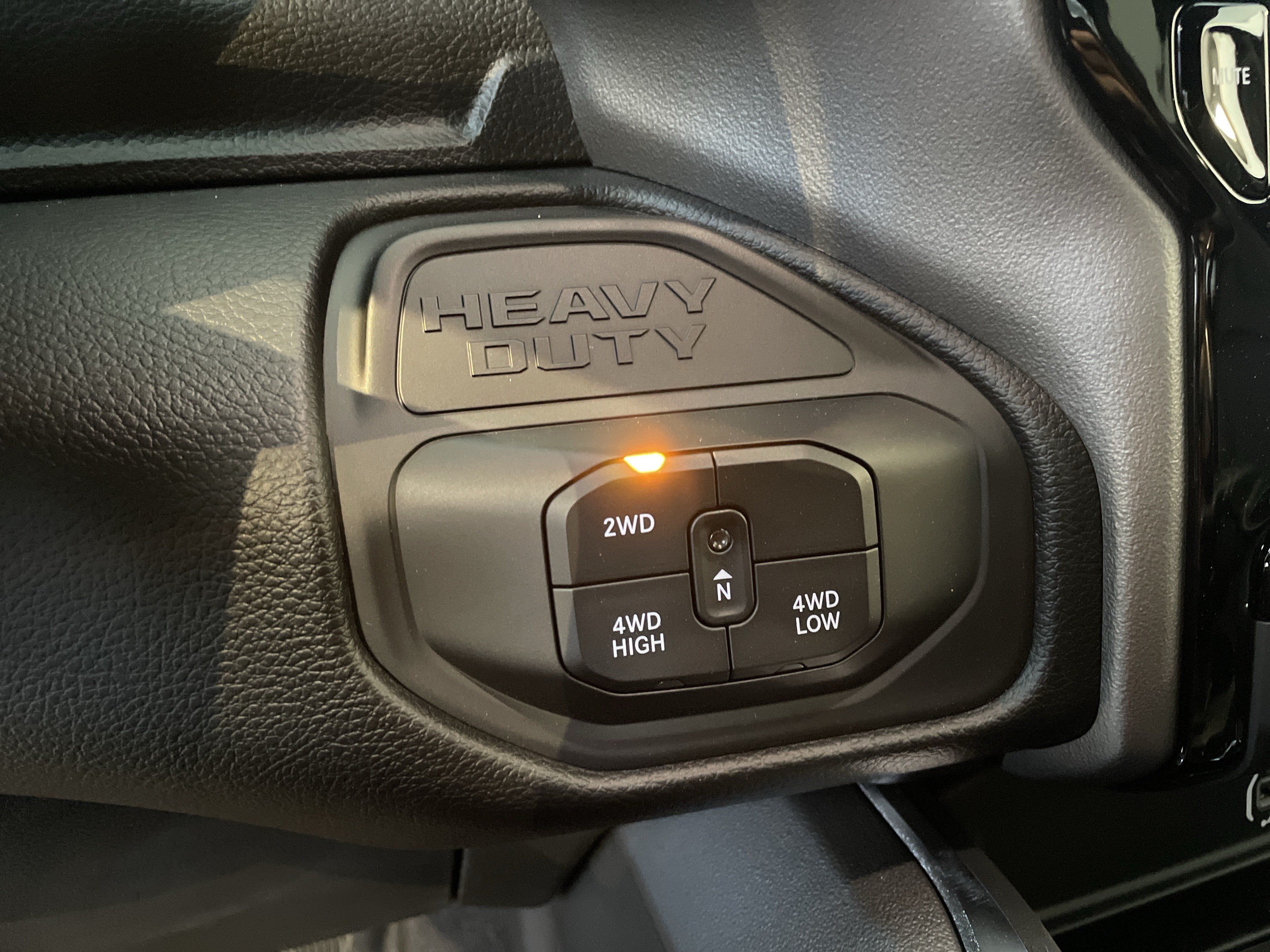 New 2026 RAM 3500 Laramie w/ Max Tow Package AWD/4WD image 31