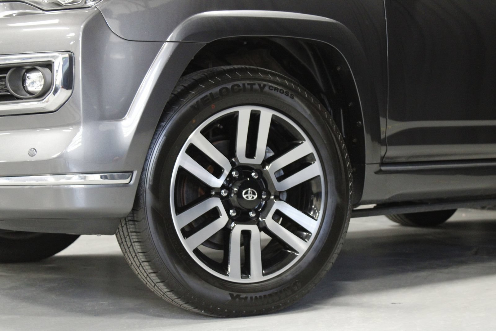 Used 2023 Toyota 4Runner Limited AWD/4WD image 15