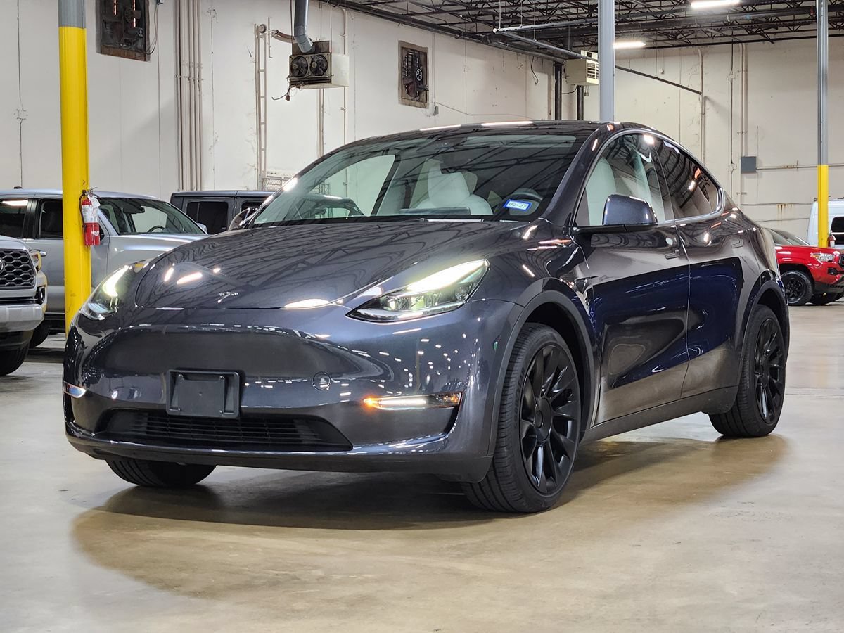 Used 2024 Tesla Model Y Long Range AWD/4WD image 4
