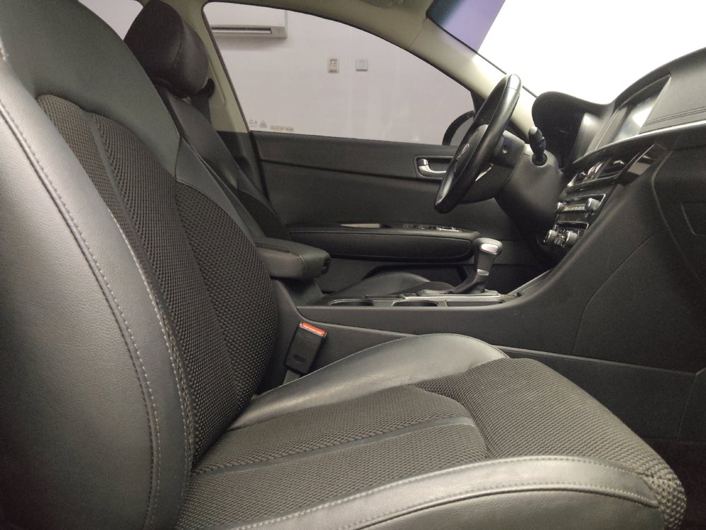 Used 2019 Kia Optima S FWD image 21
