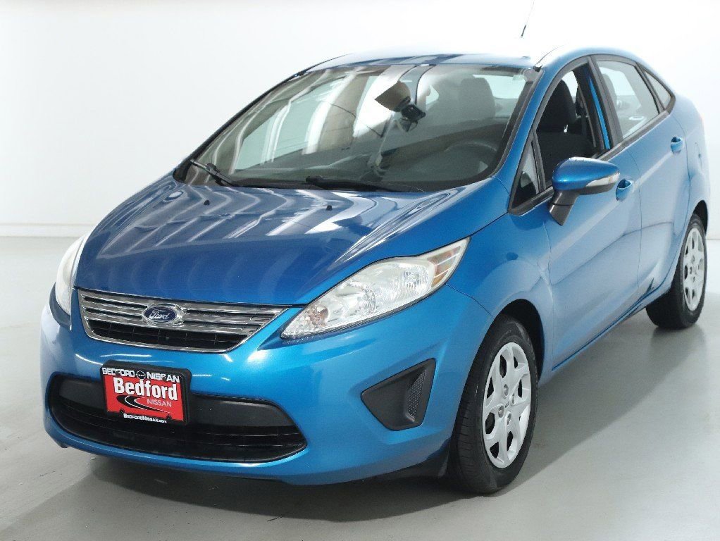 Used 2013 Ford Fiesta SE image 4