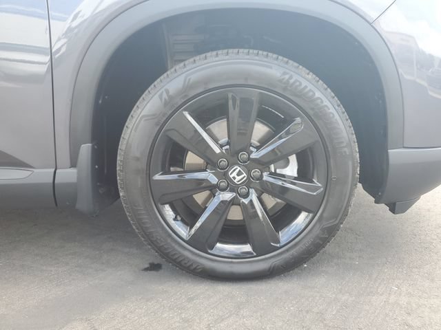 Certified 2025 Honda Pilot Black Edition image 6