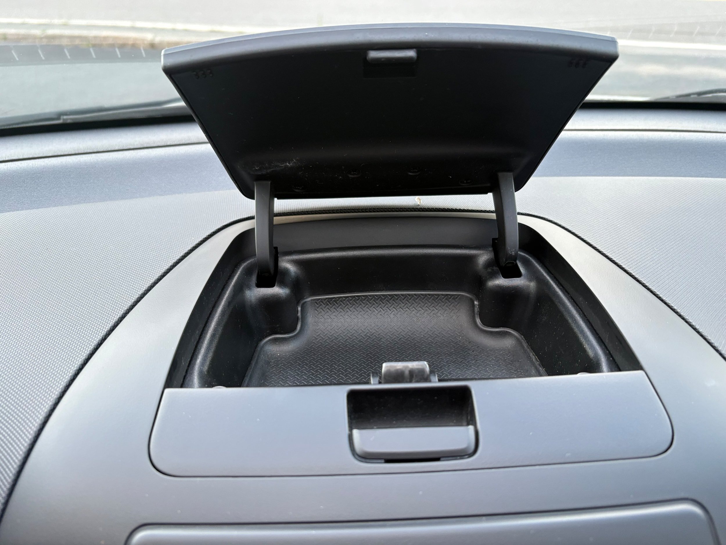 Used 2012 Hyundai Elantra FWD image 40
