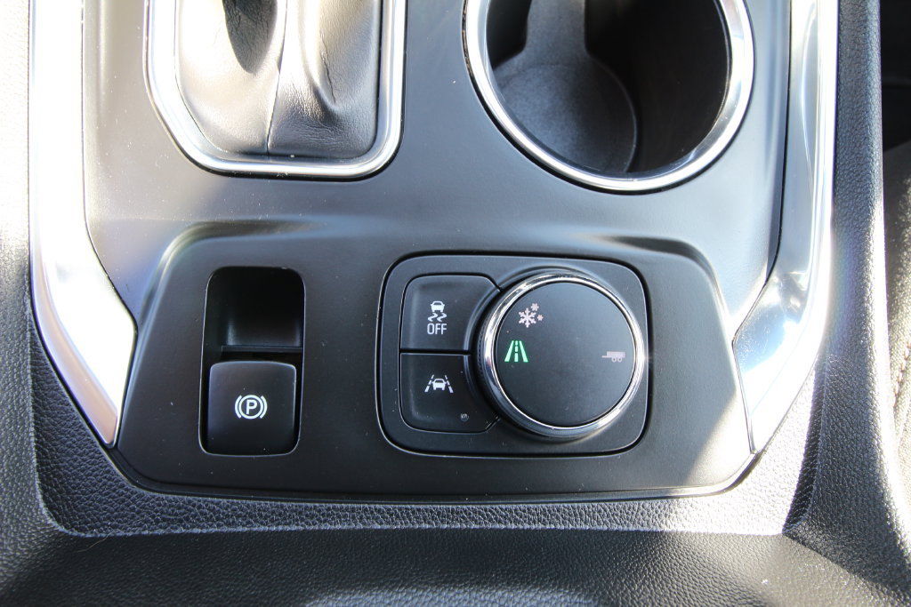 Used 2021 Chevrolet Traverse LT FWD image 26