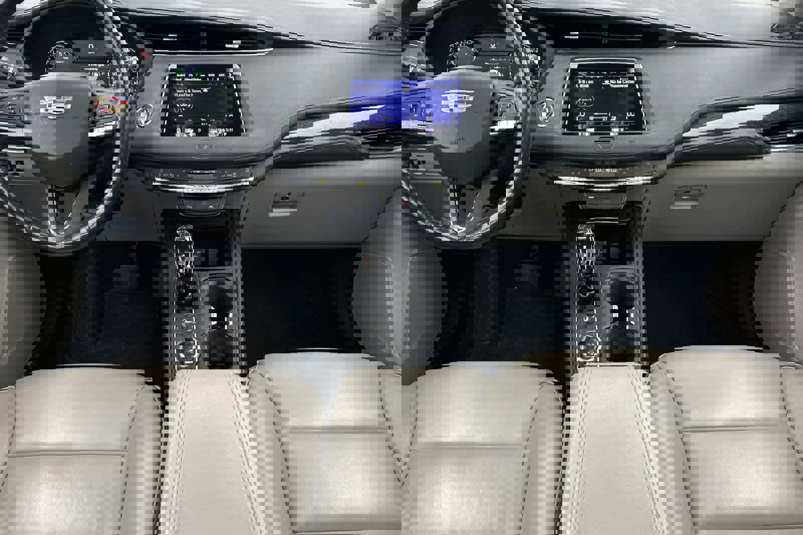 Used 2020 Cadillac XT4 Premium Luxury w/ Driver Awareness Package image 4