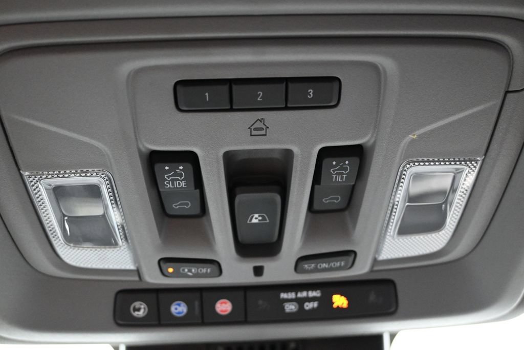 Used 2024 GMC Sierra 1500 Denali w/ Technology Package AWD/4WD image 45