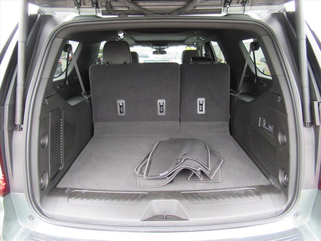 Used 2024 GMC Yukon XL SLT w/ SLT Premium Package image 34