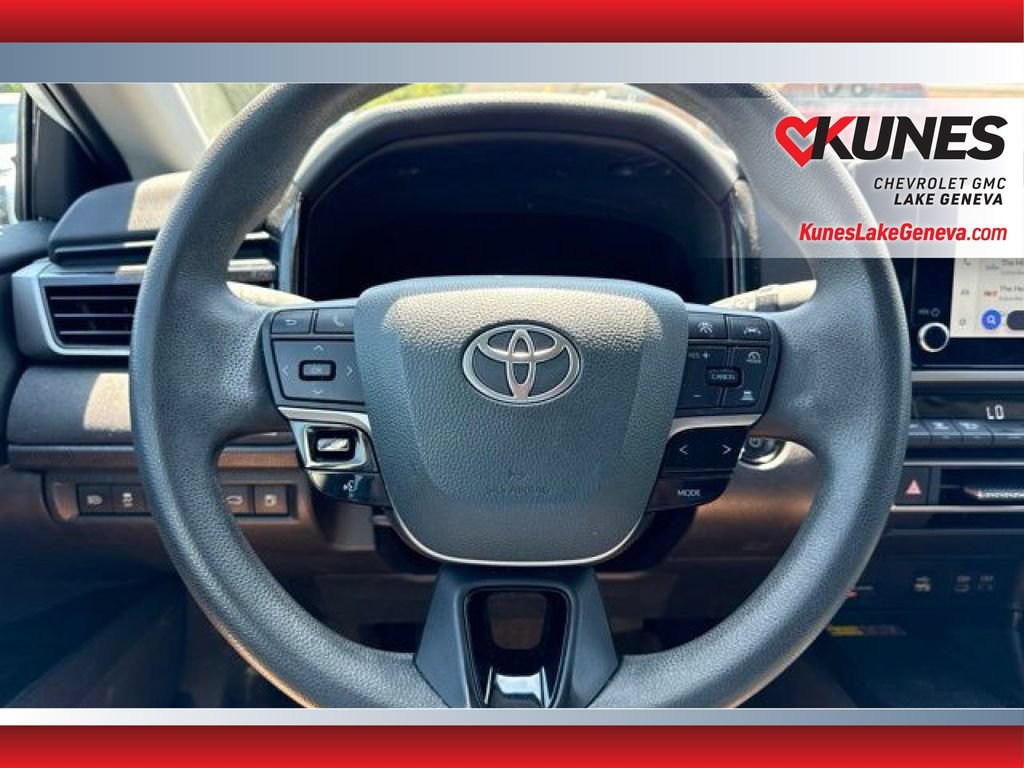 Used 2025 Toyota Camry LE FWD image 21