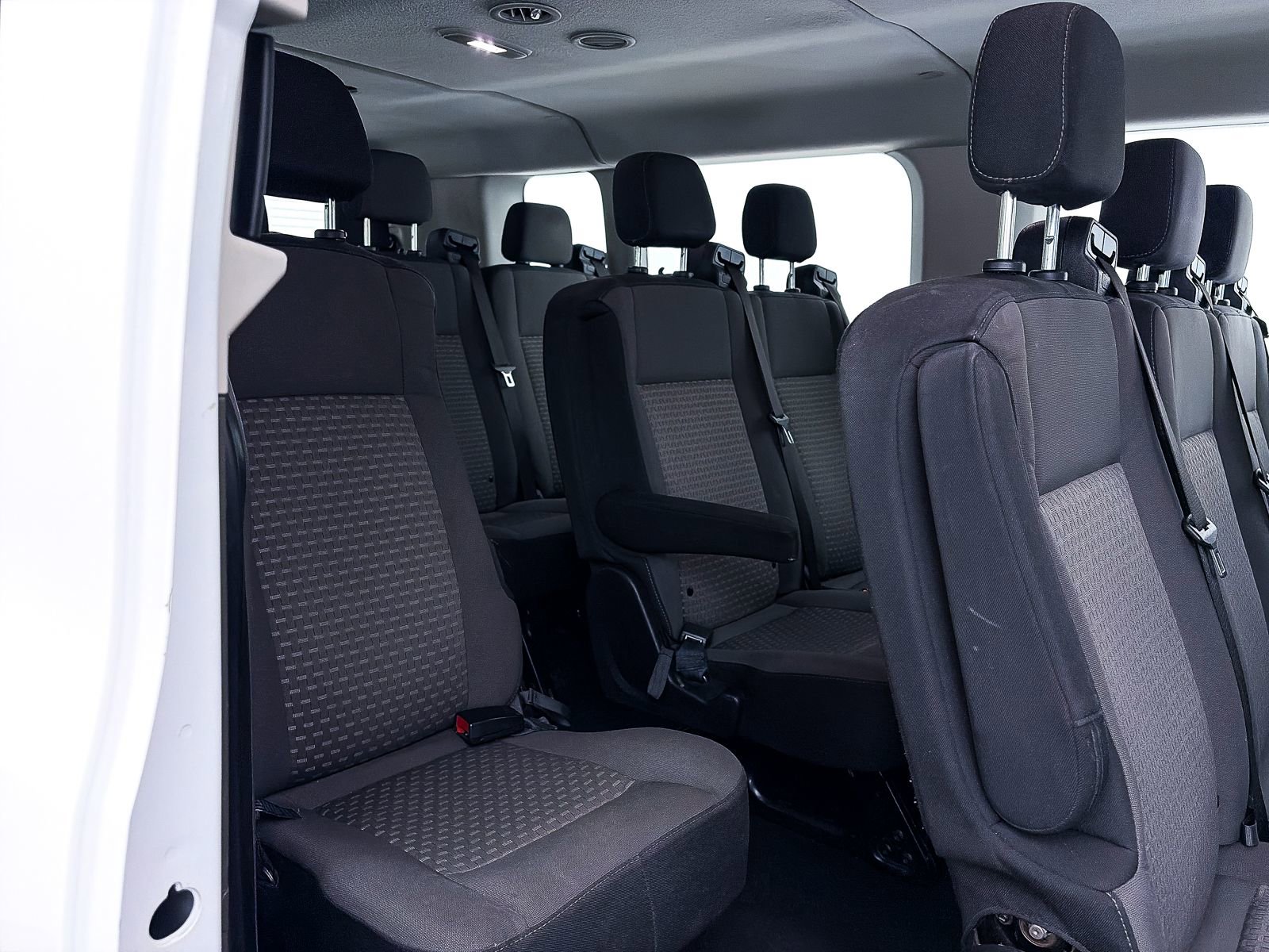 Used 2023 Ford Transit 350 XLT image 35