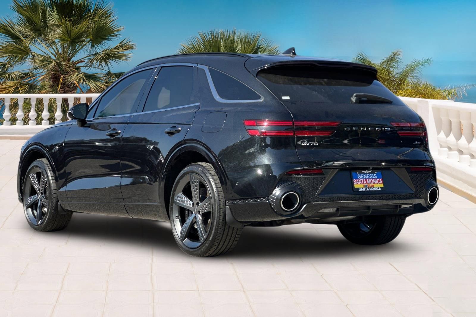 Used 2023 Genesis GV70 2.5T w/ Sport Prestige Package image 7