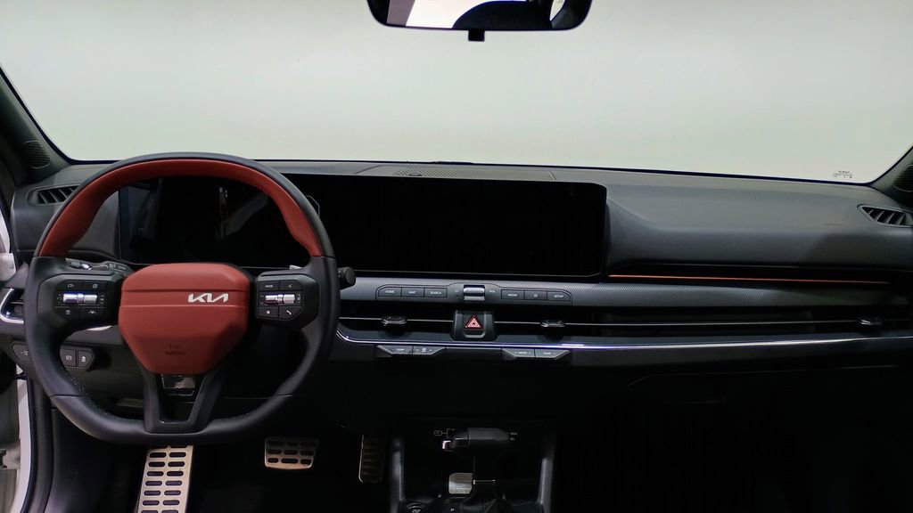 Used 2025 Kia K4 GT-Line Turbo image 13