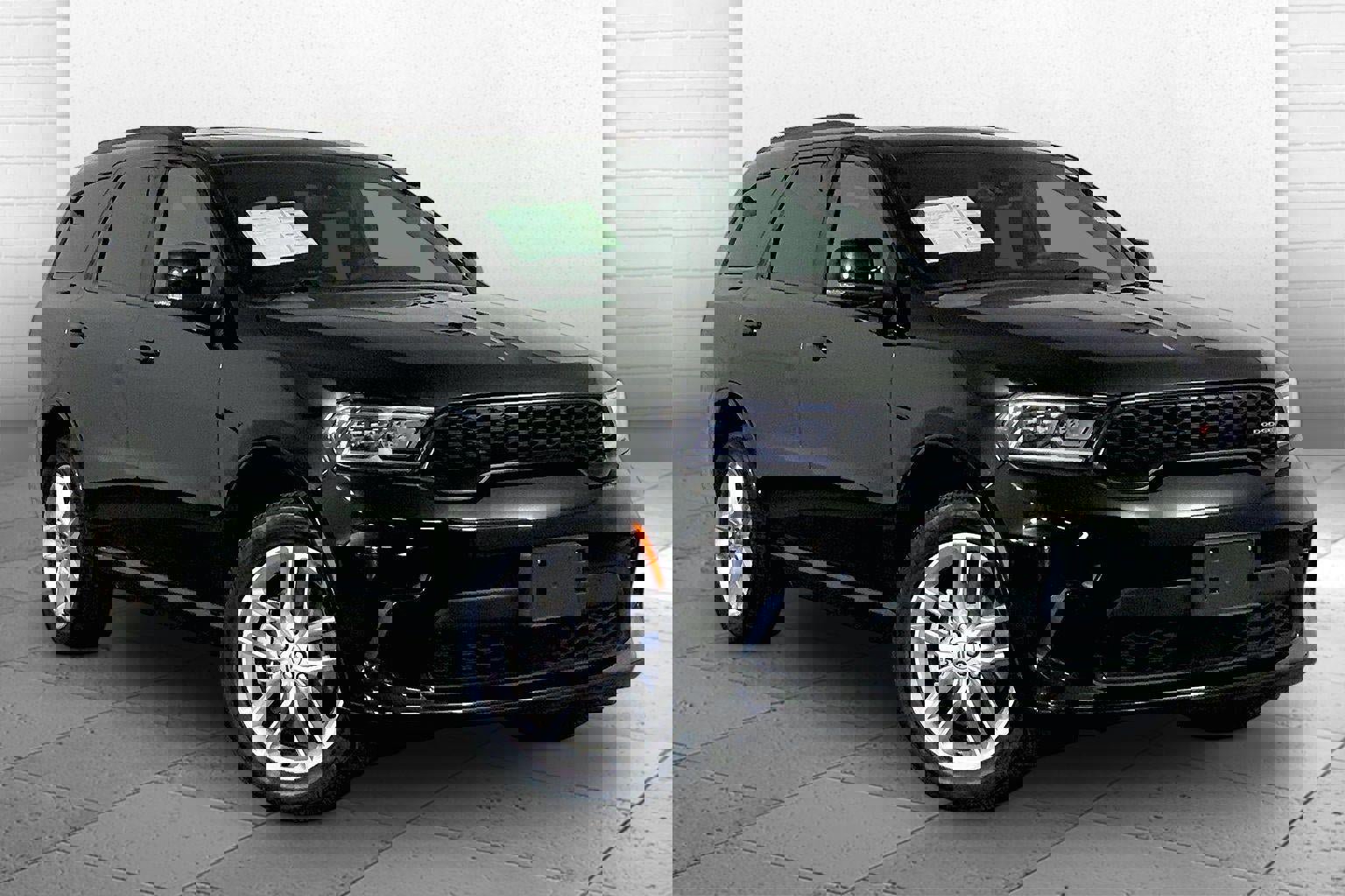 Used 2025 Dodge Durango GT image 1