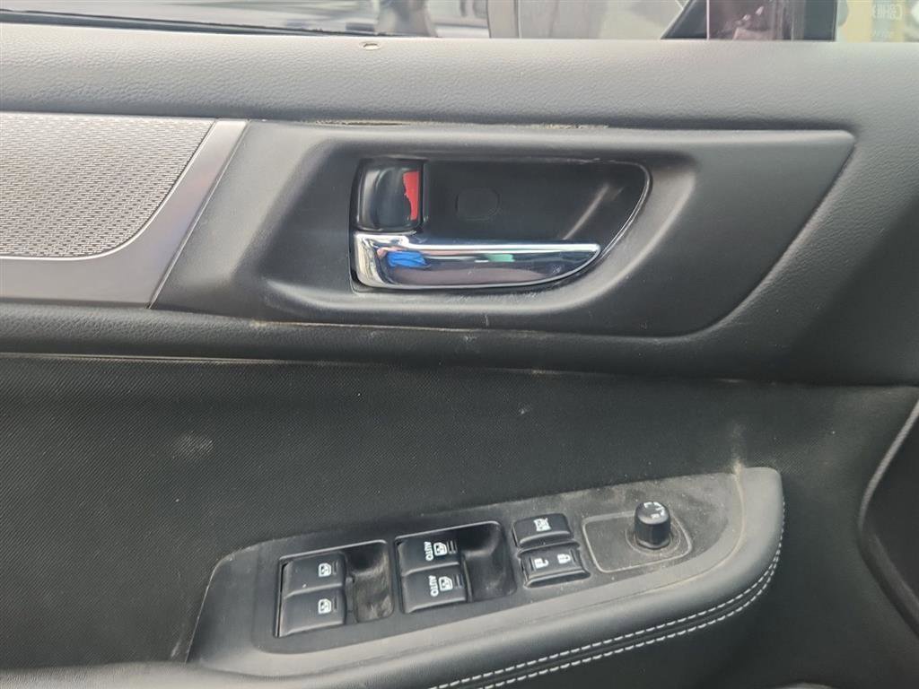 Used 2017 Subaru Outback 2.5i Premium image 12