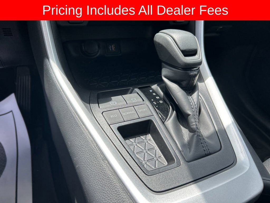 Used 2025 Toyota RAV4 XLE w/ Convenience Package FWD image 11