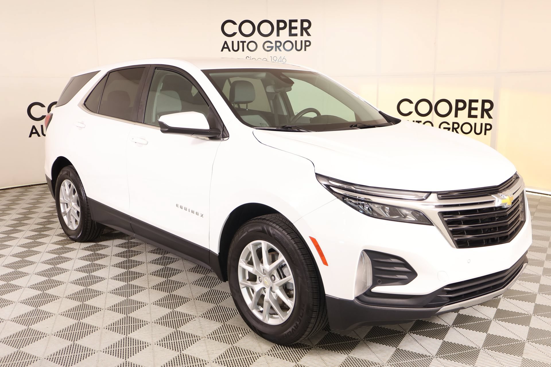 Used 2023 Chevrolet Equinox LT