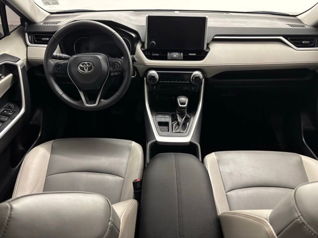 Used 2024 Toyota RAV4 XLE Premium image 20