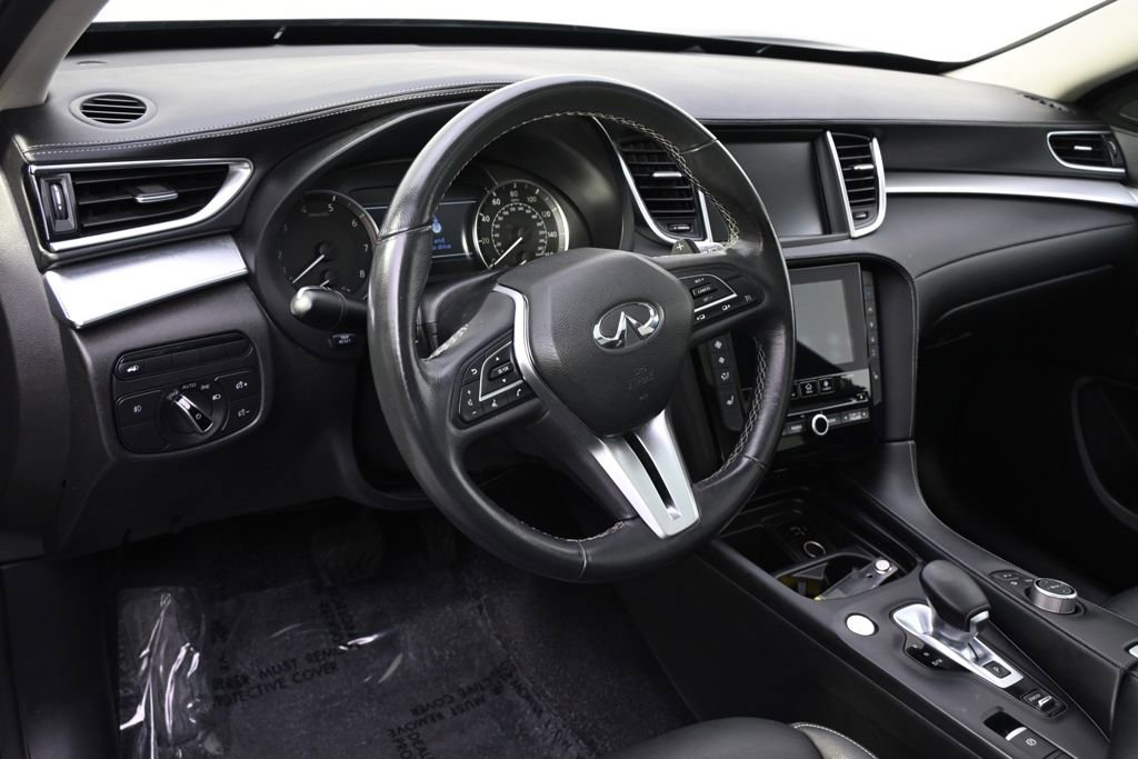Used 2019 INFINITI QX50 Luxe w/ Cargo Package AWD/4WD image 8