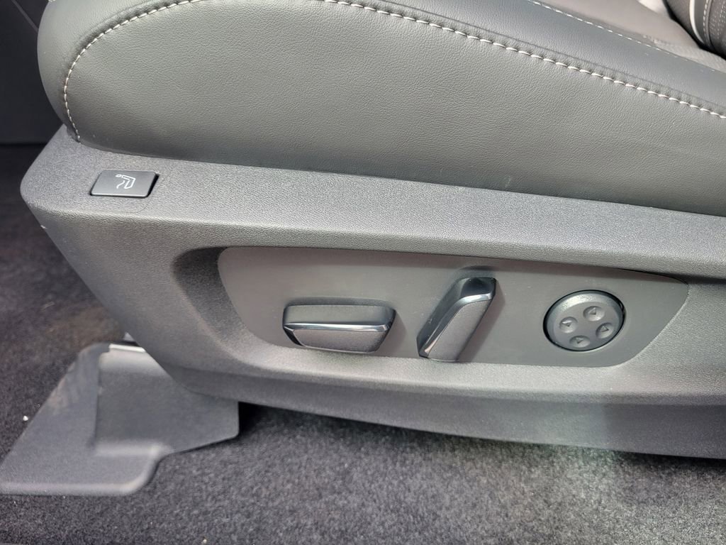 New 2026 INFINITI QX60 Autograph w/ Dark Cargo Package image 17