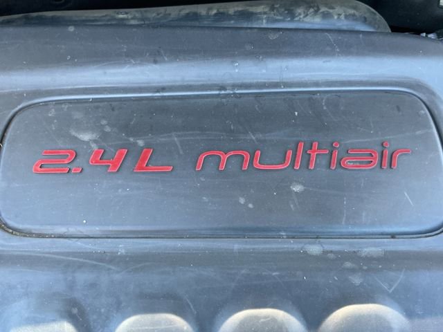 Used 2016 Jeep Renegade Limited AWD/4WD image 29