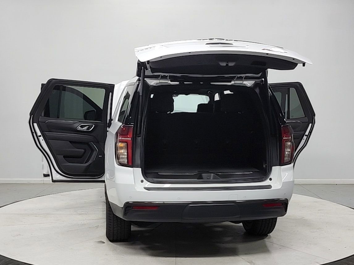 Used 2021 Chevrolet Tahoe RST w/ Luxury Package image 14