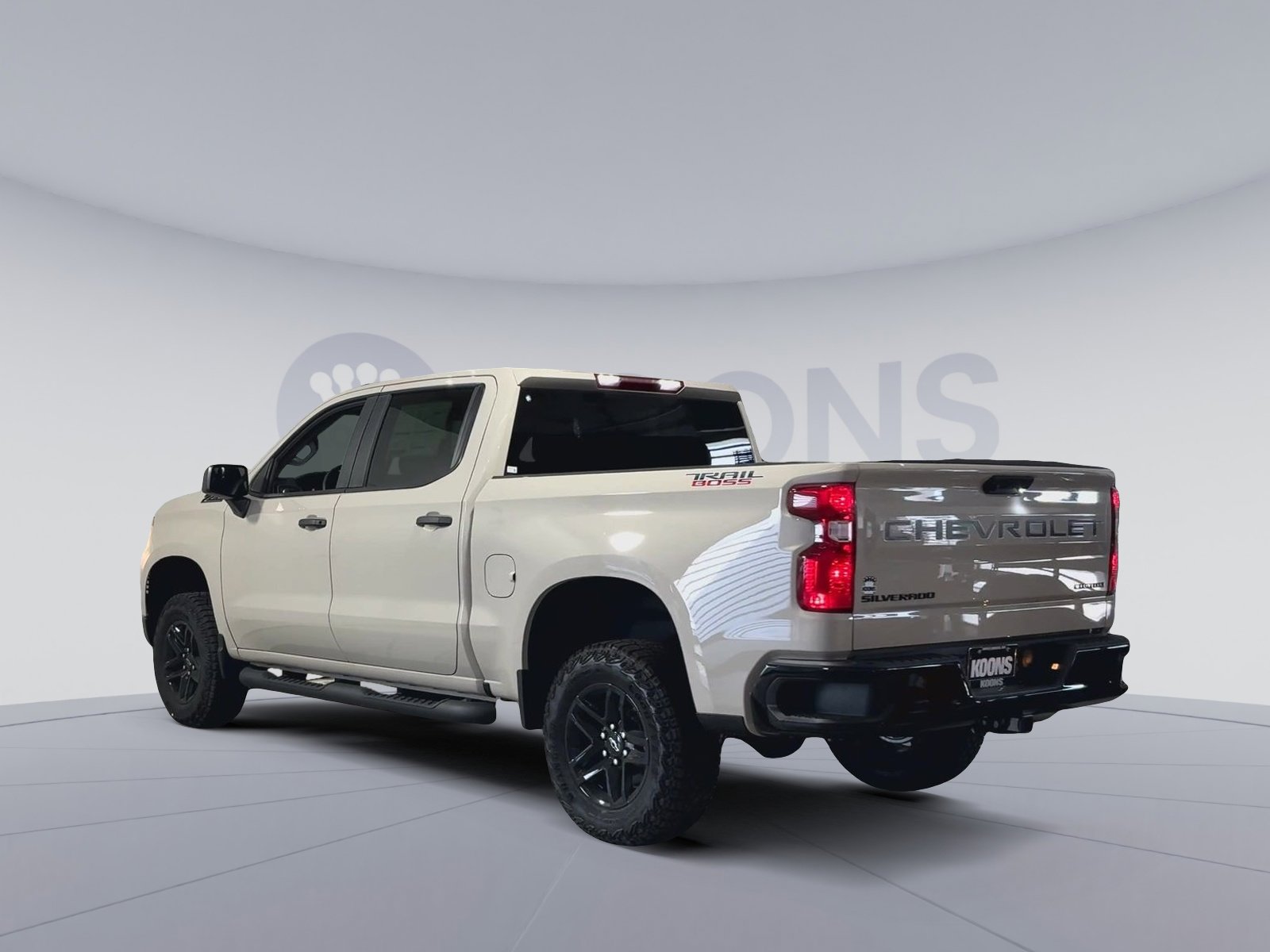 New 2026 Chevrolet Silverado 1500 Custom Trail Boss w/ LPO, Dark Essentials Package AWD/4WD image 8