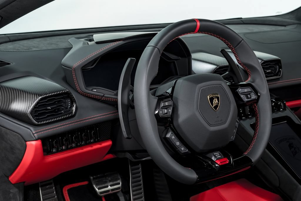 Used 2024 Lamborghini Huracan Tecnica RWD image 13