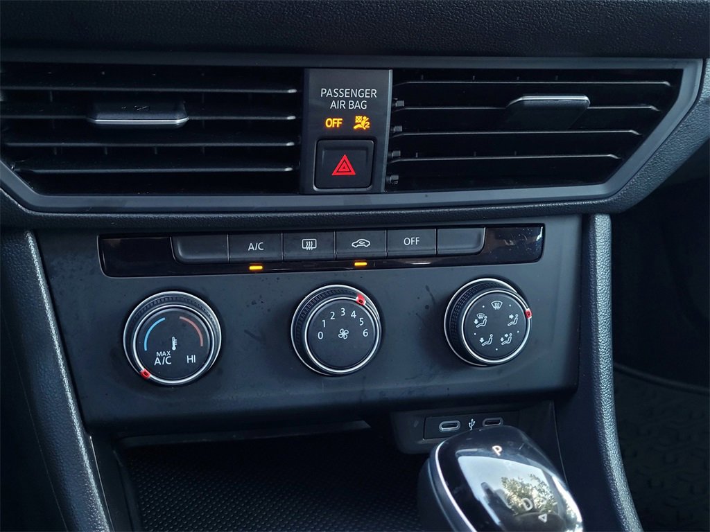 Certified 2024 Volkswagen Jetta S image 17