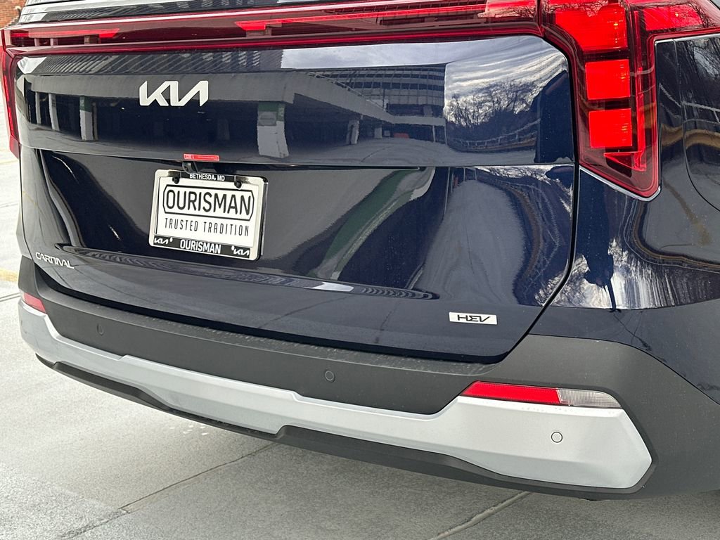 New 2026 Kia Carnival EX image 5