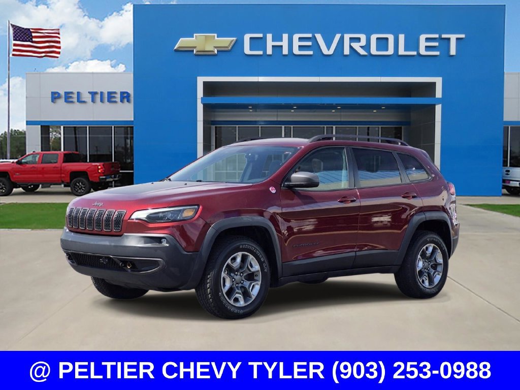 Used 2019 Jeep Cherokee Trailhawk w/ Cold Weather Group AWD/4WD image 3