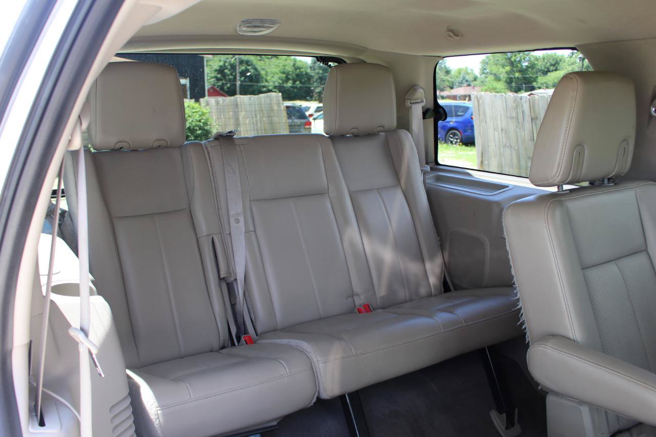 Used 2014 Ford Expedition Limited w/ Equipment Group 301A AWD/4WD image 39