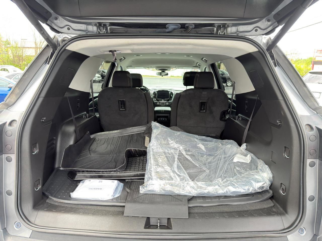 Used 2019 Chevrolet Traverse LT w/ LPO, Floor Liner Package AWD/4WD image 75