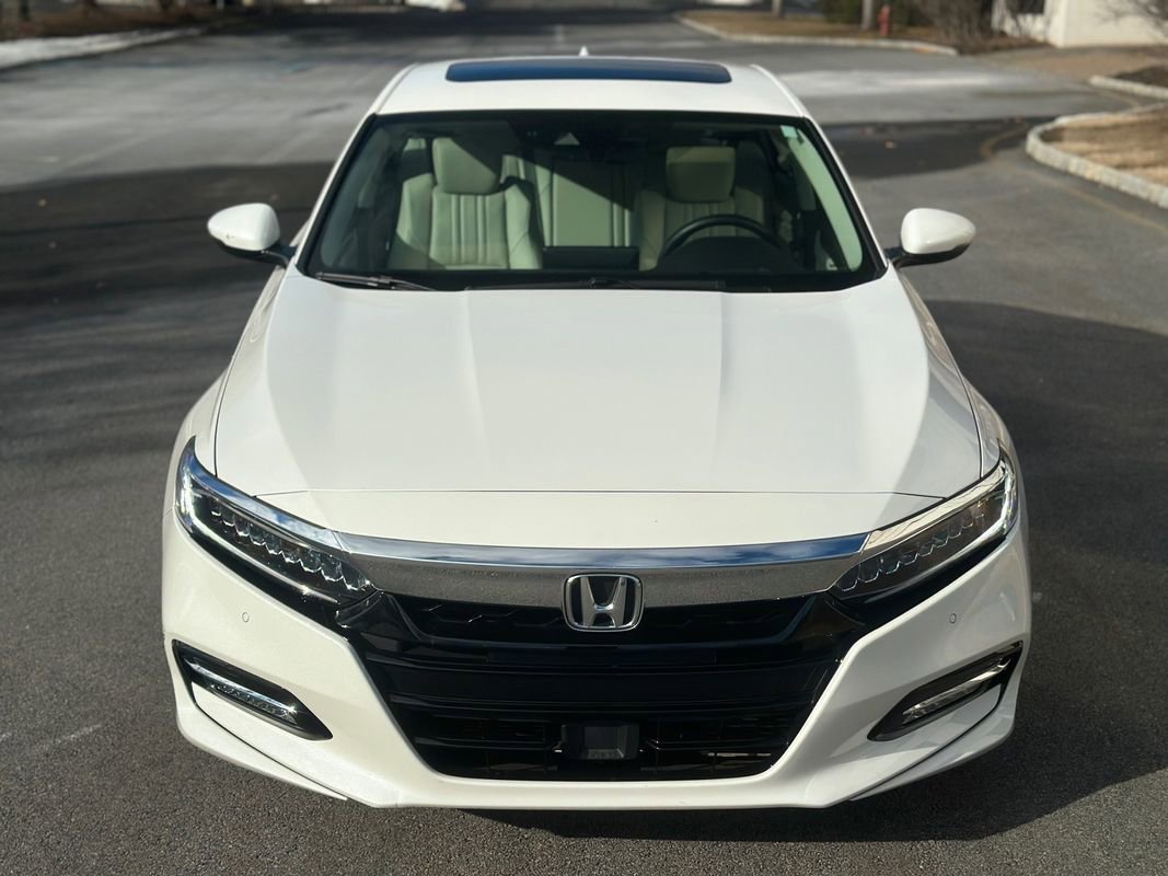 Used 2019 Honda Accord Touring image 3
